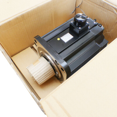 YASKAWA SGMRS-37A2A-YR12 AC SERVO MOTOR + UTSAE-B17CLE ENCODER -new-