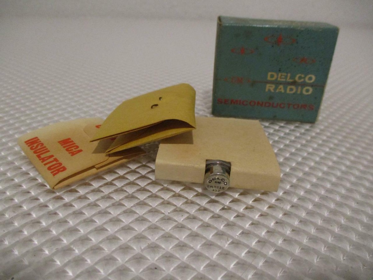 ONE NEW LOT OF 2 VINTAGE DELCO RADIO SEMICONDUCTORS ONE NEW LOT OF 2 VINTAGE DELCO RADIO SEMICONDUCTORS