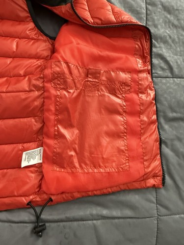 American Eagle Outfitters Men's Red Puffer Vest Small Quality Outerwear, Zipper - Picture 6 of 9