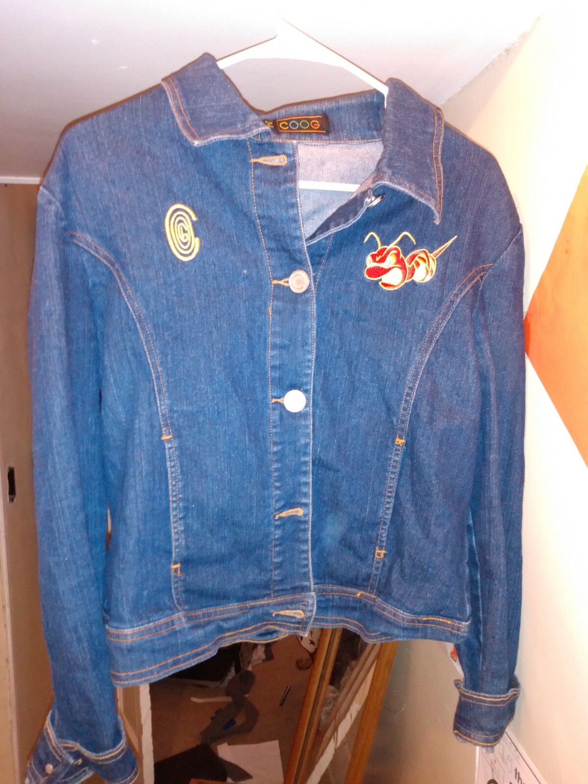 Picture 1 of 6