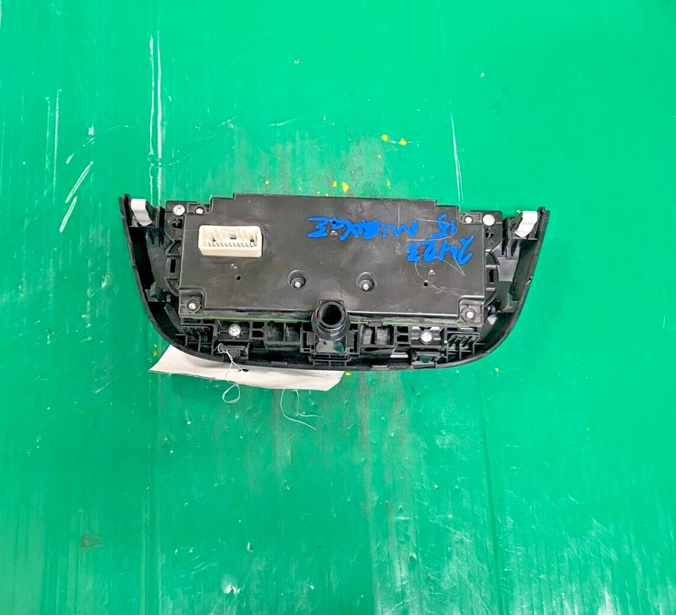 Mitsubishi Mirage 2014-2017 calefacción climatización Foto 3 de 4