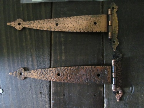 Hammered Copper Spade Colonial Cabinet T Strap 6 3/8" Gate Flat Hinge Set-2 - Picture 2 of 4