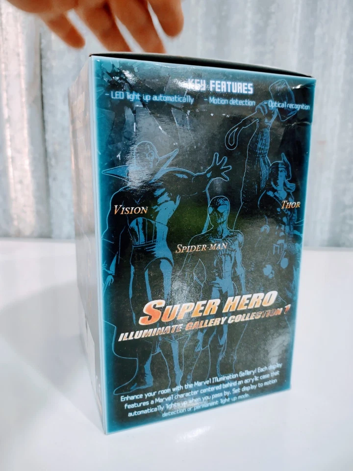 Marvel: Ultron Sen-Ti-Nel Super Hero Illuminate Gallery Figure(C2) - Image 4 of 4