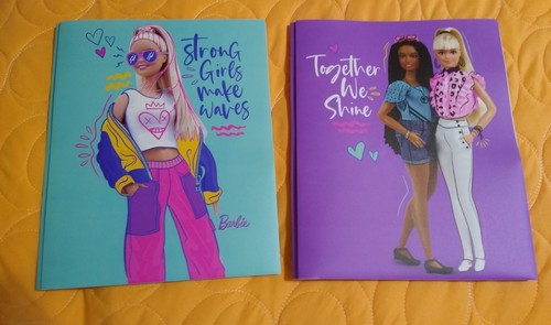 Barbie 3-Prong Poly Folders with pockets Set of 2 School (11.4 in X 9.3 in.) NEW - 第 2/9 張圖片