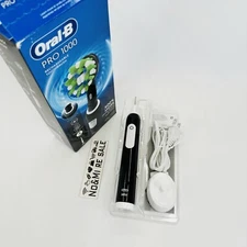 Oral-B Pro 1000 Rechargeable Electric Toothbrush  USED Handle&Charger,  READ