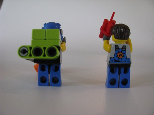 LEGO Power Miners: Crystal King (8962) , 2 Minifigs, with Instructions Complete - Picture 6 of 11