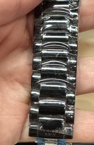 New!! Men’s Akribos XXIV Black Ceramic Swiss Quartz Saphire Crystal Watch - Picture 7 of 9