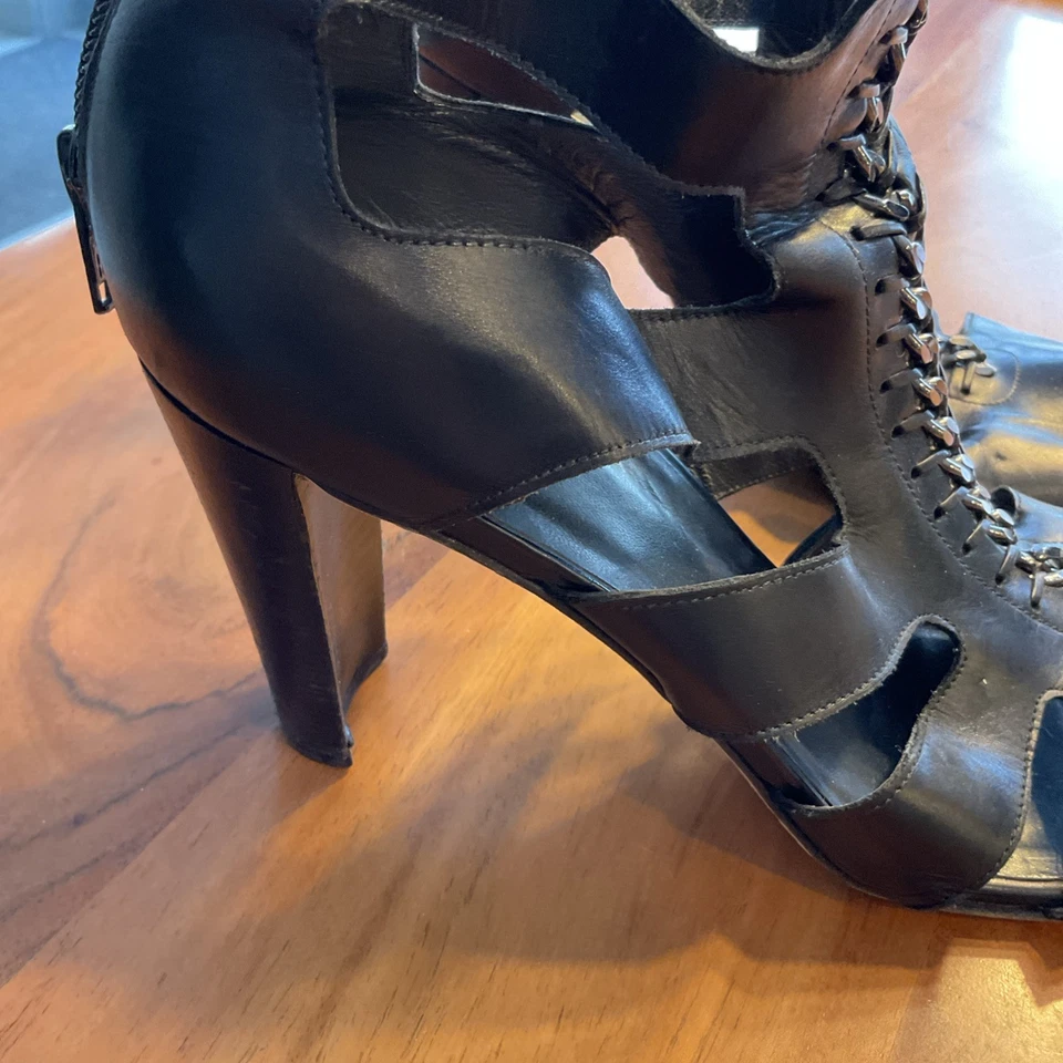 STUART WEITZMAN BLACK LEATHER STRAPPY ANKLE BOOTS SHOES CHAIN LACING ZIPPER, 9 - Image 3 of 4