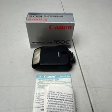 Canon Speedlite 160E Shoe Mount Flash for Canon japan Eos 850 in hand