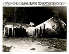 GA277 1967 UPI Wire Photo NEW HOUSE OF LYNDA BIRD JOHNSON & HUSBAND IN ARLINGTON