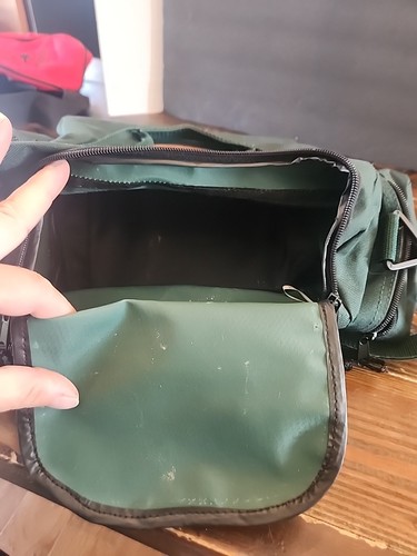 Cabela’s Catchall Carry All Fly Outdoor Bag, forest green, used good quality - Picture 8 of 10