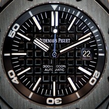 Audemars Piguet Royal Oak Offshore Diver Mint Full Set Black Dial 42mm 15703ST 15