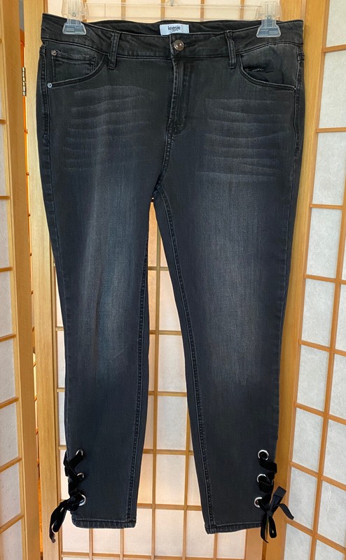 Kensie Women's Black Jeans Size 12