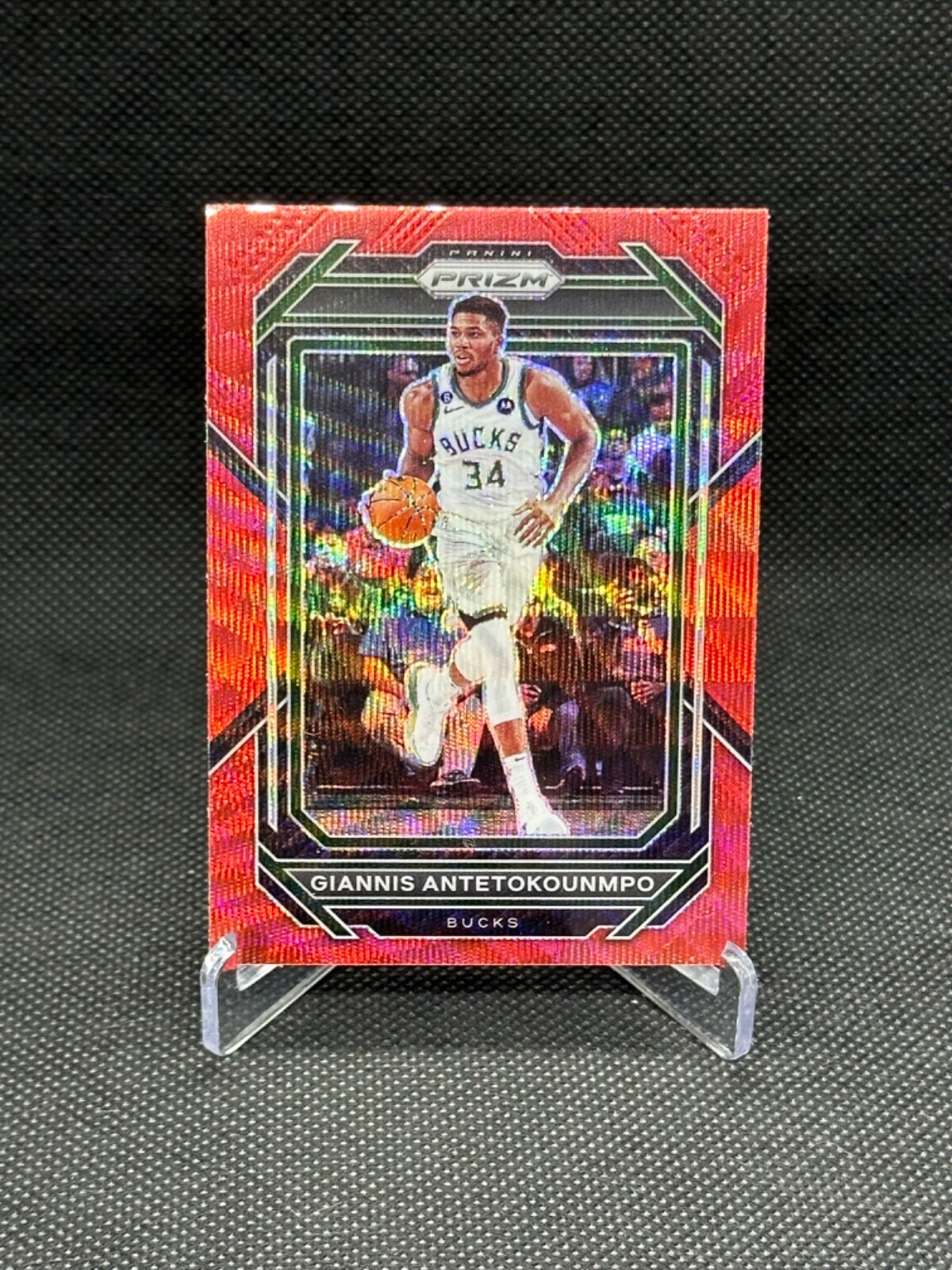 2022-23 Giannis Antetokounmpo #96 Panini Prizm Red Wave