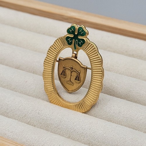Vintage 4-H Clover & Scales Of Justice Brass Pin Brooch Marked BGW 1.5 in - Picture 2 of 6