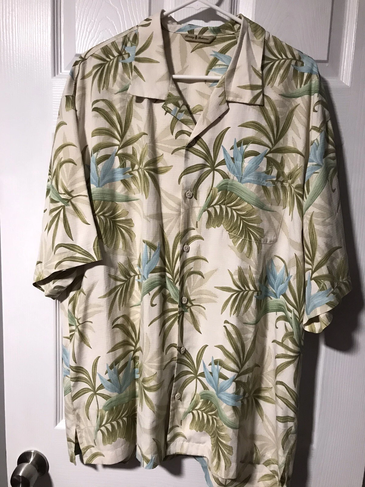 Tommy Bahama Men Shirt XL Silk Hawaiian Aloha Short Sleeve Button Up Tan Beige
Opens in a new window
