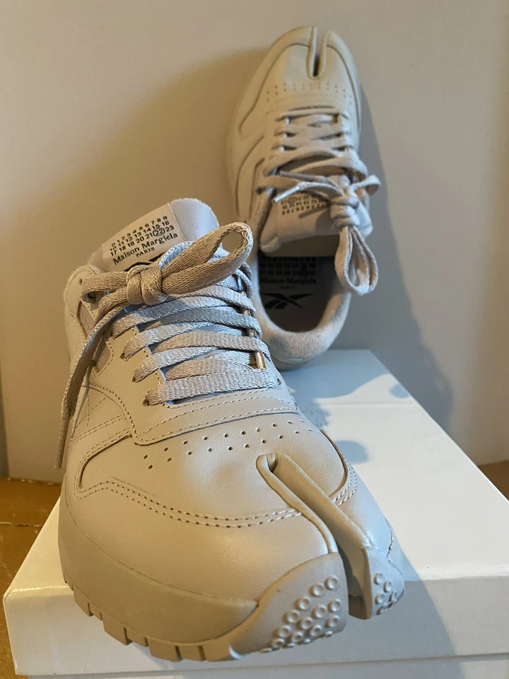 Reebok X Maison Margiela Classic Leather Tabi - Image 3 of 4