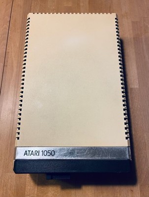 Atari 1050 Diskettenstation Disk Drive +Netzteil +Kabel, Originalzustand - XL XE