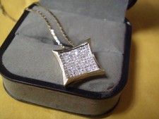 14K Yellow Gold Ladies Link Necklace w/14K 100 Diamond Pendant    4.4 grams