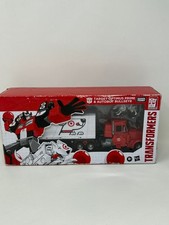 Transformers Generations Target Optimus Prime & Autobot Bullseye Toys  Transform