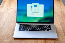 Apple MacBook Air 15“ M2 (2023) 8GB RAM, 512 GB SSD Speicher| Polarstern, Top...