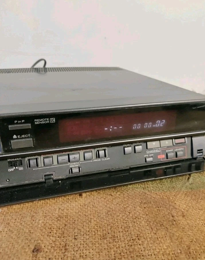 Hitachi VT430E Videoregistratore VHS Registratore Vintage HiFi X Videocassette - Immagine 4 di 4