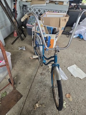 Vintage Blue Schwinn Stingray Fair Lady Bicycle 20