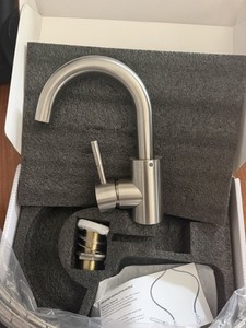 Bathroom Faucet Single-Hole Deck Mount Kitchen Faucet Lever Handle Silver Kit