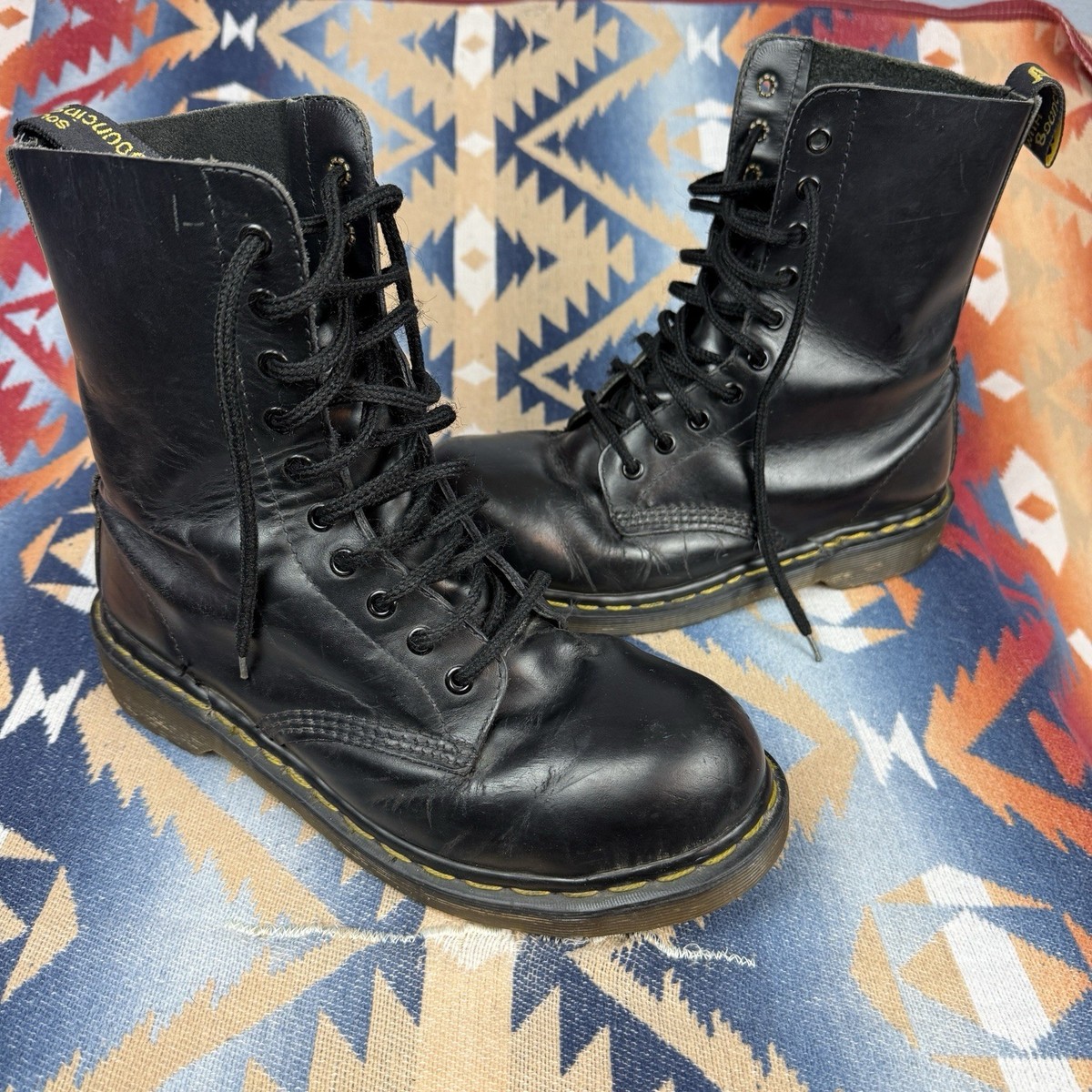 Dr Martens 10 eye 1490 Boots Black Smooth Leather Uk 7 M8 W9