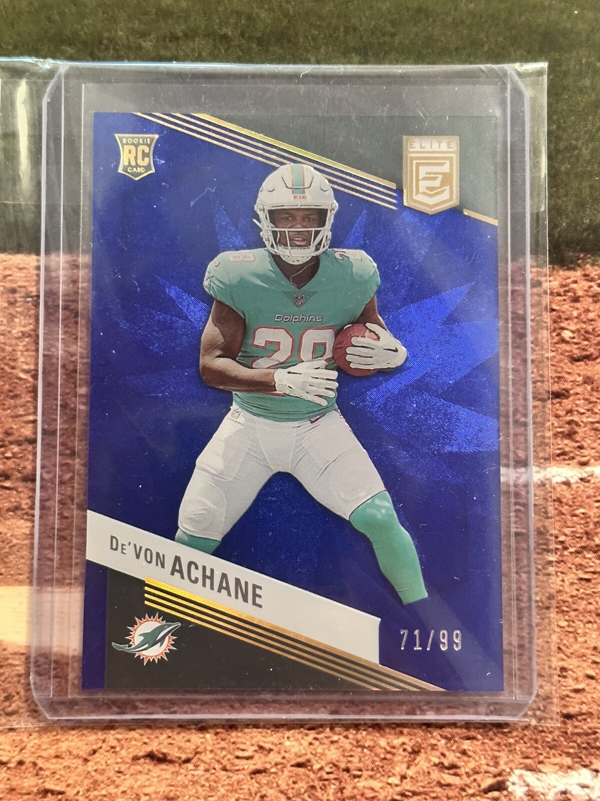 De’Von Achane /99 2023 DONRUSS ELITE BLUE #132 RC DOLPHINS