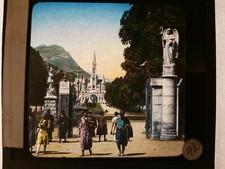 ANTIQUE GLASS MAGIC LANTERN SLIDE, MAISON DE LA BONNE-The Story of Lourdes