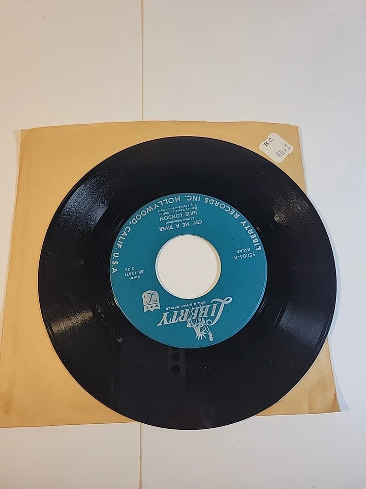 Julie London Cry Me a River / It's a Blue World 45 RPM - 1955 Liberty  Foto 3 de 4