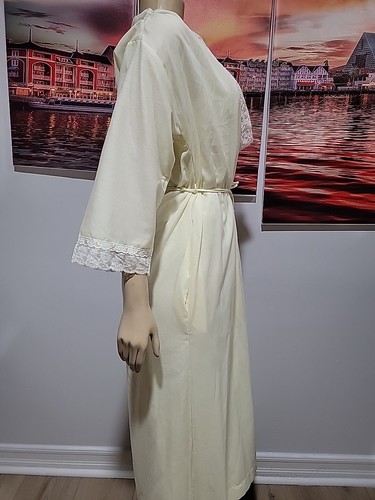 CHRISTIAN DIOR Lingerie Vintage Yellow Lace Trim Size M 2Pc Robe & Nightgow #11 - Picture 6 of 14