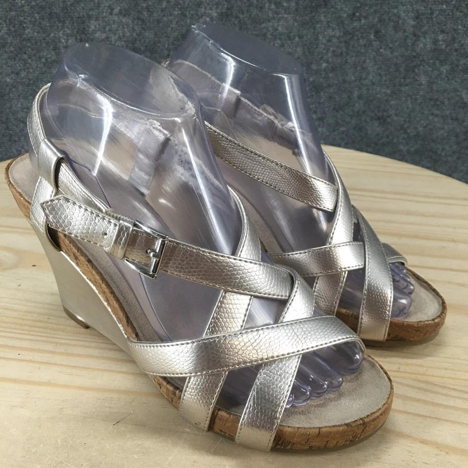 Aerosoles Sandals Womens 8 Slingback Silver Faux Leather Open Toe Wedge Heels - Image 3 of 4
