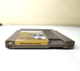 Wayne Gretzky Hockey WHITE JERSEY Nintendo NES Original Game 1985 Tested