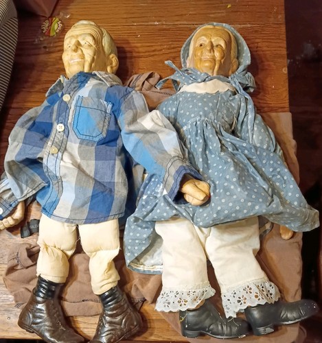1989 William Wallace Jr. 18” Grandma & Grandpa Hard Plastic/Vinyl Dolls Vintage