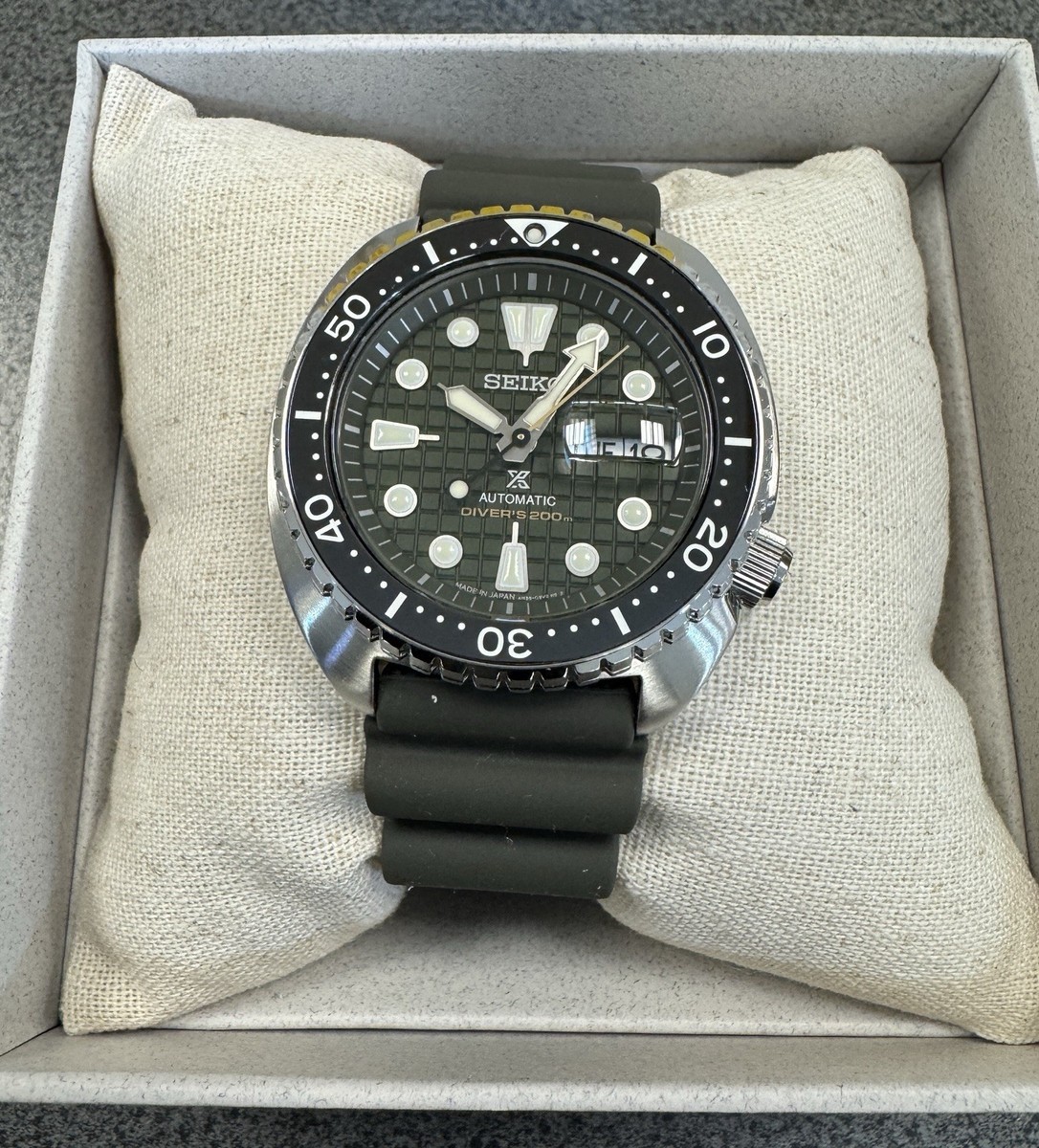 Seiko Automatic Prospex King Turtle Divers Men's Watch SRPE05 Made Seiko Automatic Prospex King Turtle Divers Men's Watch SRPE05 Made