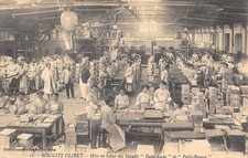 CPA 44 BISCUITS OLIBET / MISE EN BOITES DES BISCUITS DEMI LUNE ET PETIT BEURRE