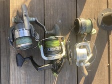 Lot 3 USED Fishing Spinning Reels Quantum & Zebco Stinger 80 parts/repair only