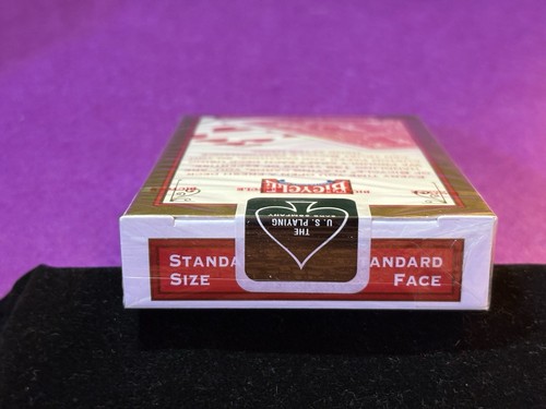 Bicycle Playing Cards, Rider Back, Standard, 2021, Red, Gold Trim - Picture 3 of 6