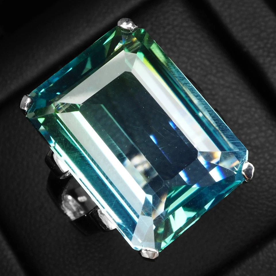 Anillos hechos a mano de plata de ley 925 de 19,15 quilates baguette de turmalina verde bicolor Foto 2 de 4