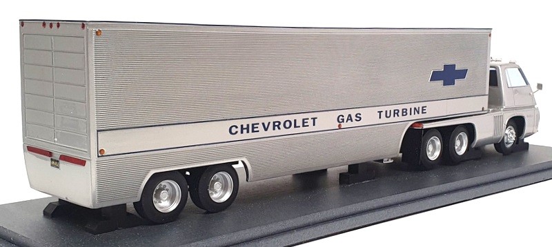 TOUGH 43 シルバー トラック 1/43 Autocult 1/43 Scale 11017 - 1966 Chevrolet Turbo Titan III USA