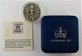 1977 Royal Mint The Queen's Silver Jubilee Silver Proof Crown COA Boxed
