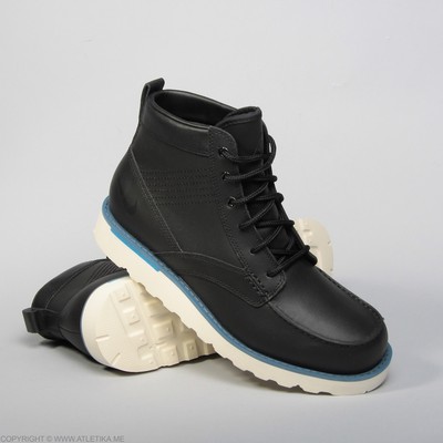 nike kingman boots