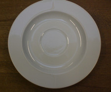 Friesland Porzellan La Belle Wei&szlig; Kaffeeuntertasse ca. 15,5 cm Durchmesser