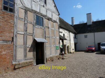 Photo 6x4 Door into the jettied building at Middleton Hall Cliff/SP2098  c2015