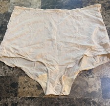 VINTAGE MAIDENFORM GRANNY PANTIES SIZE 9 TAN
