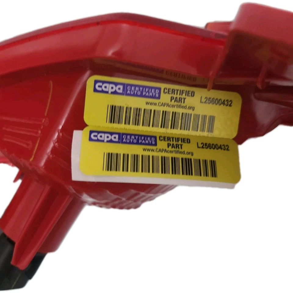 Luz de parachoques trasera izquierda del lado del conductor Hyundai Sonata 20-23 con bombilla DEPO Foto 2 de 4