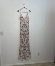 Windsor Formal Women’s Dress Size Large White and Beige Sleeveless Wedding Prom