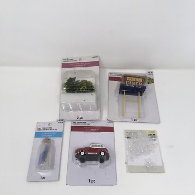 NEW Celebrate It Tiny Treasures Shoreline Carnival Miniatures Collection 5 Piece